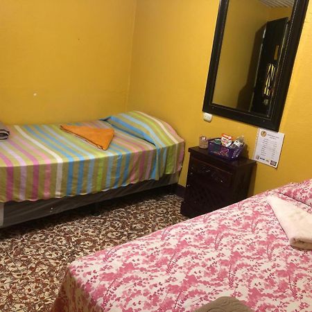 Hotel Alma Maya Antigua Eksteriør billede