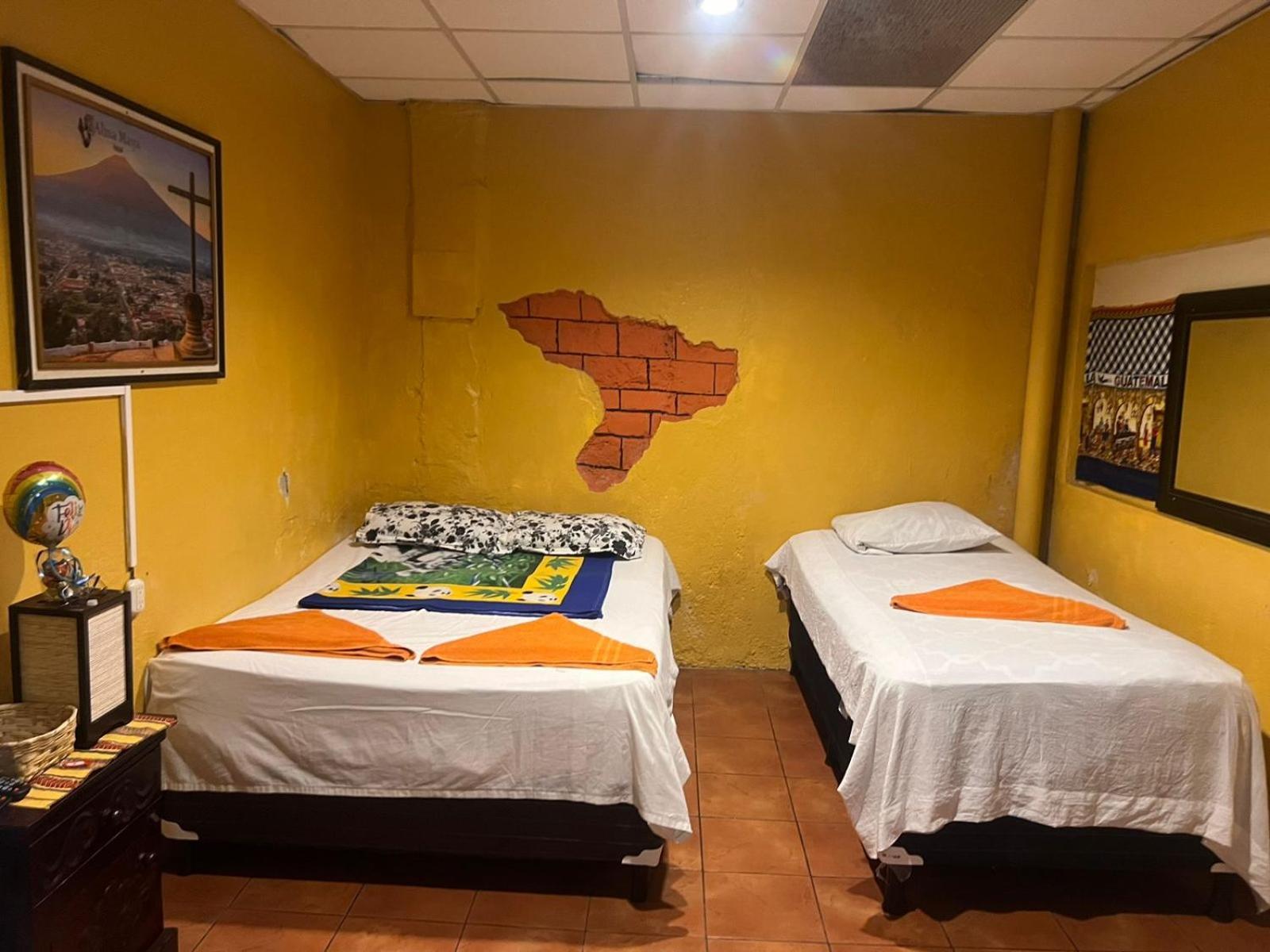 Hotel Alma Maya Antigua Eksteriør billede