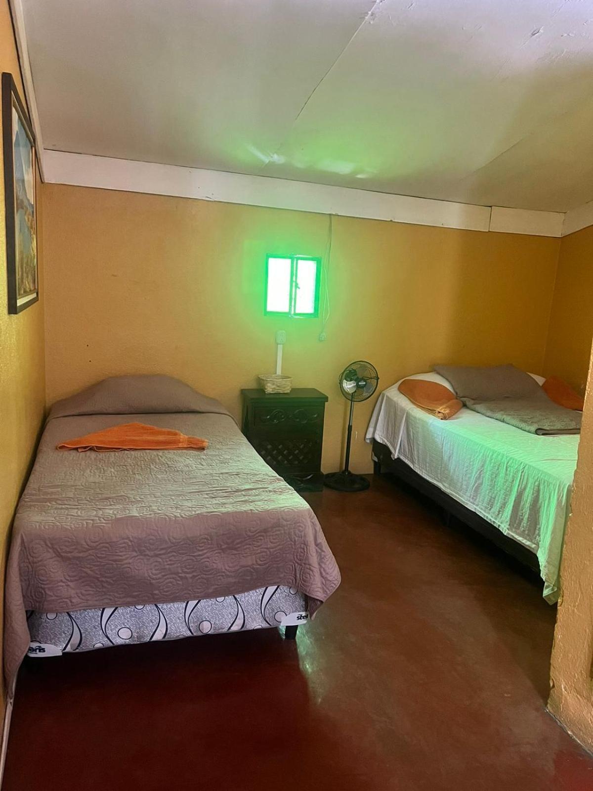 Hotel Alma Maya Antigua Eksteriør billede