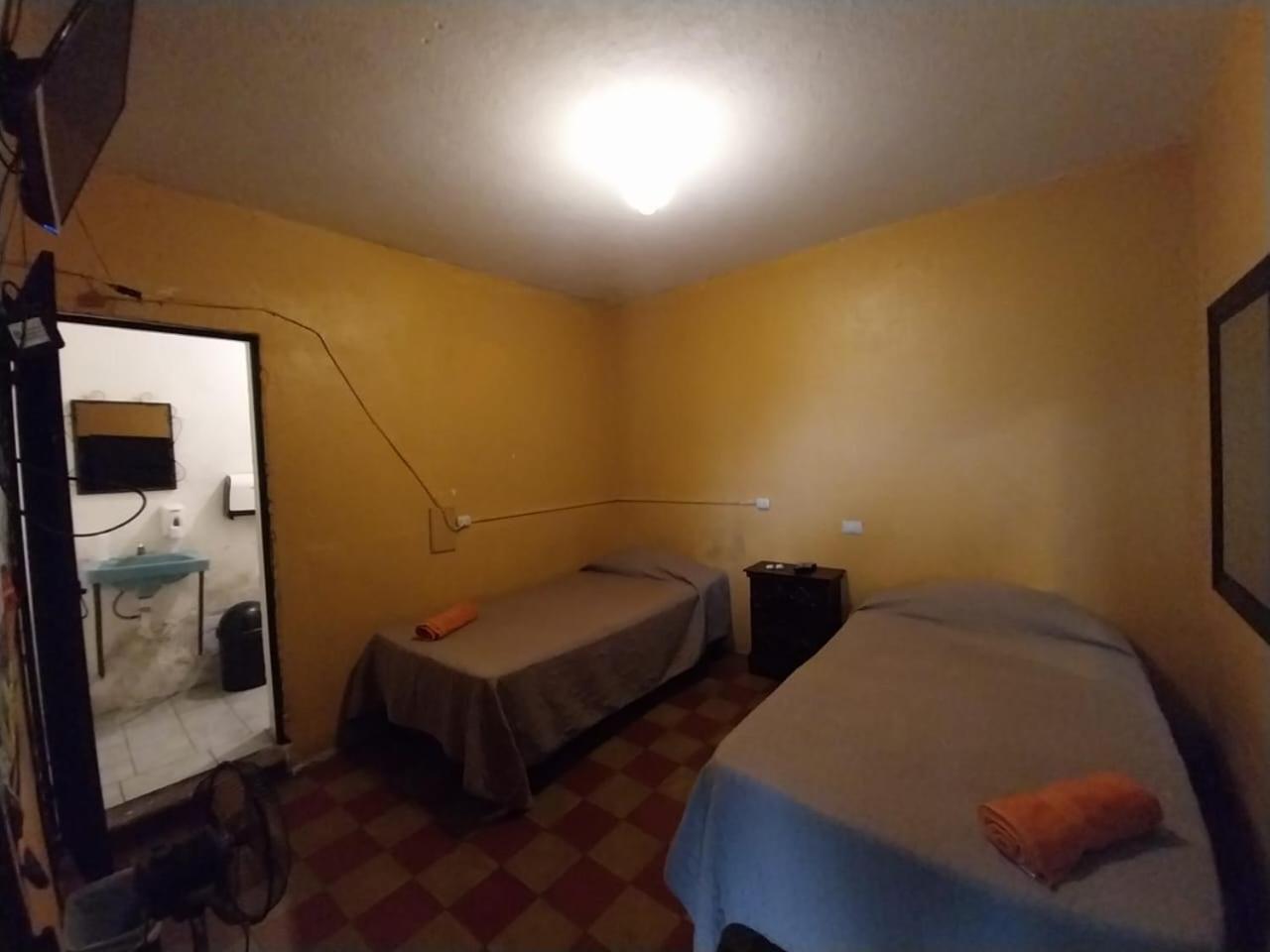 Hotel Alma Maya Antigua Eksteriør billede