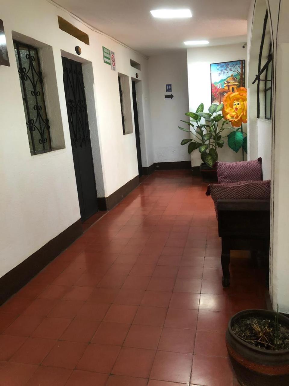 Hotel Alma Maya Antigua Eksteriør billede