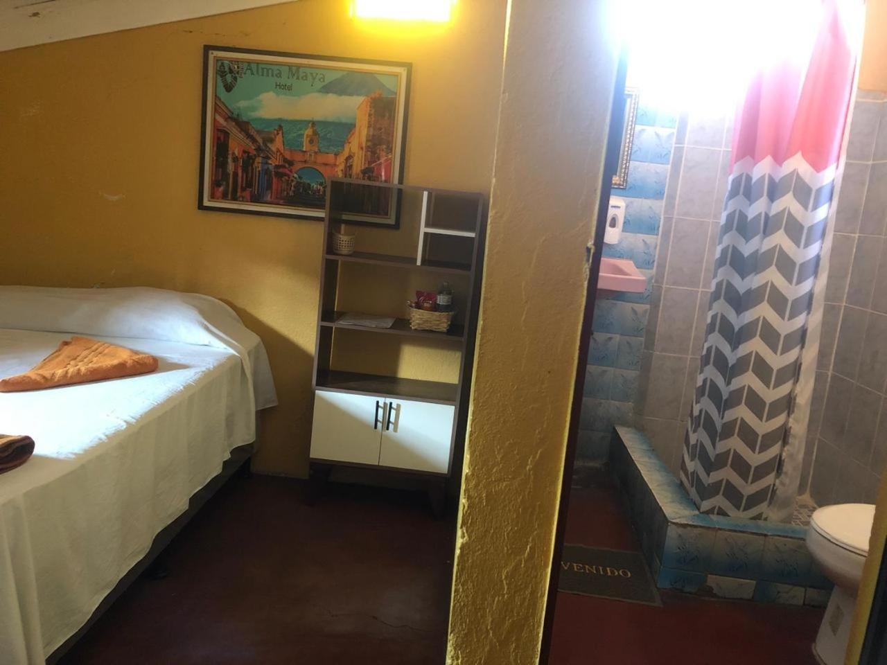 Hotel Alma Maya Antigua Eksteriør billede